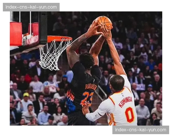 老鹰107-106险胜尼克斯，系列赛1-1战平